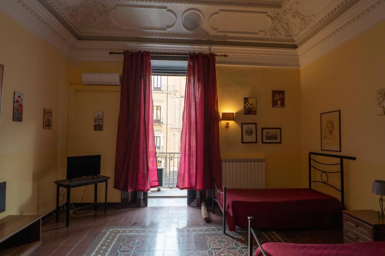 Hotel Etnea Catania Bagian luar foto